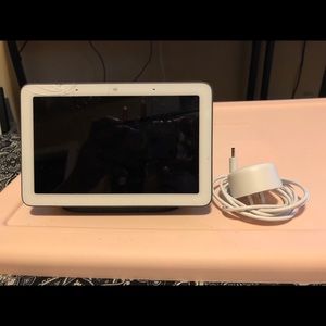 Google Home Hub *WITH CRACKED SCREEN*